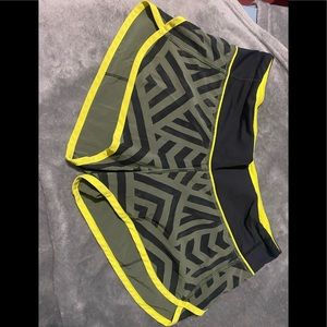 Lululemon speed up short 2.5”